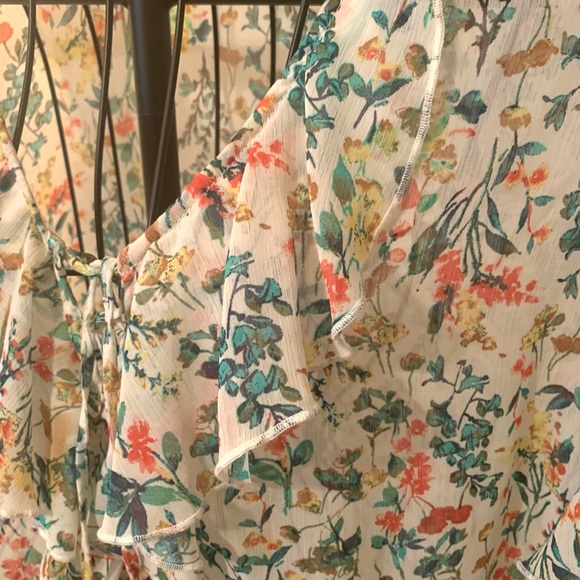 Jessica Simpson Top - Picture 3 of 8